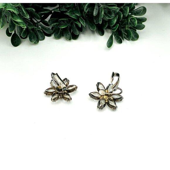 Vintage Rhinestone Flower Clip-On Earrings - Picture 5 of 6